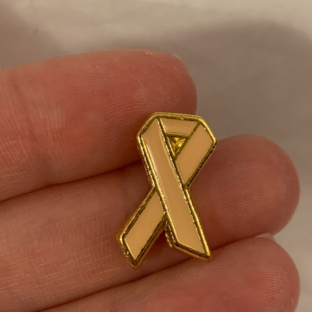 Vintage Gold Tone Ribbon Lapel Pin